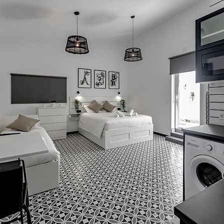 Apartamentos Pino Benidorm Zimmer foto
