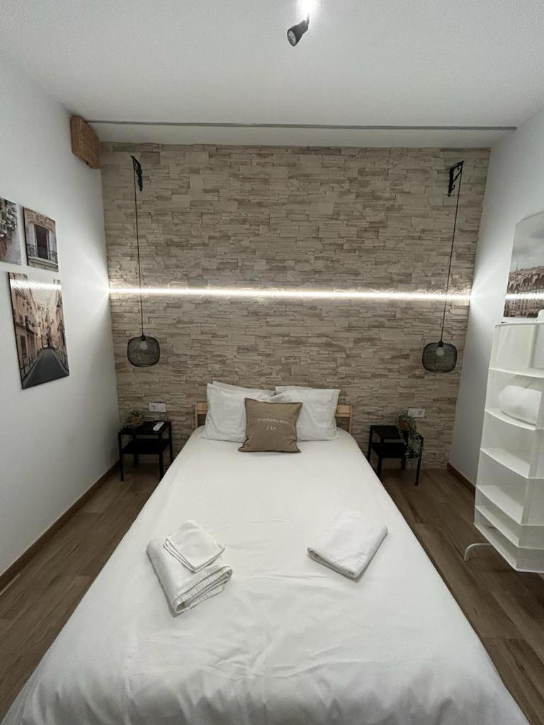 Apartamentos Pino Benidorm Zimmer foto